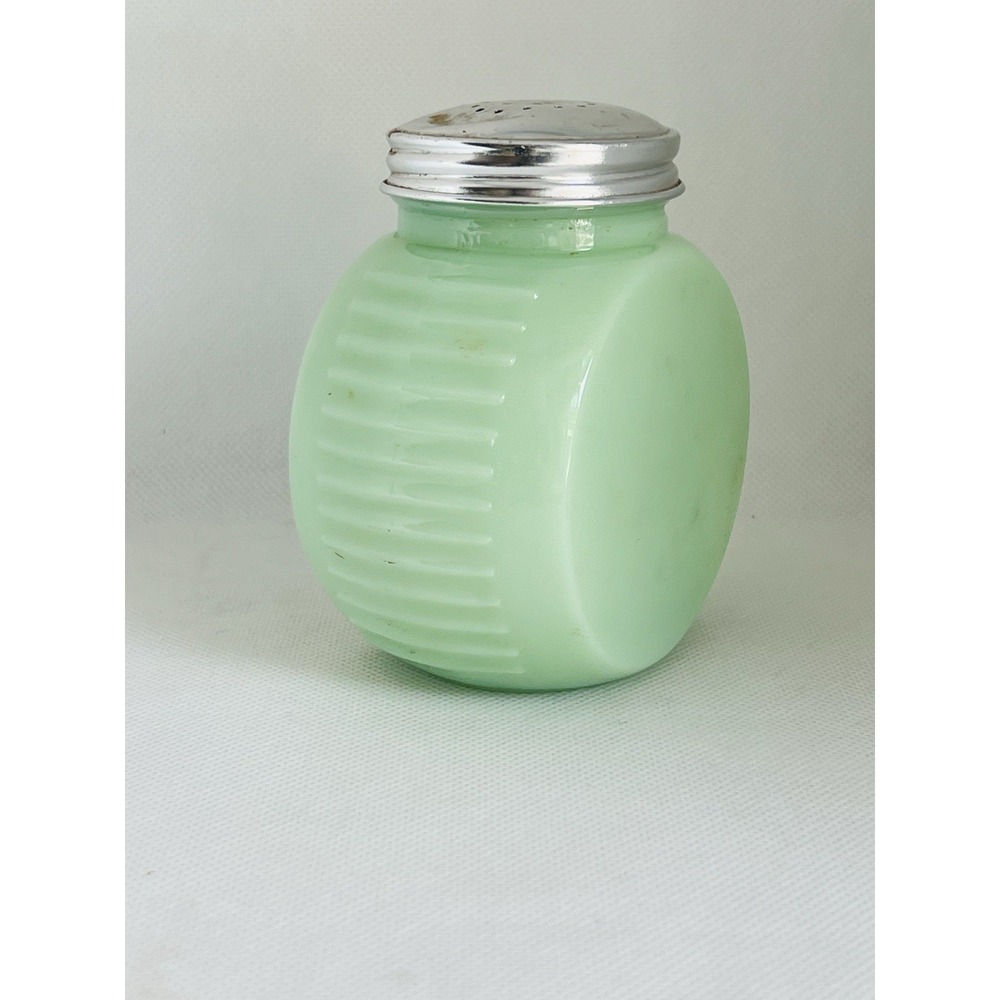 Vintage Art Deco Jadeite Green Glass Tulip Pepper Shaker - Picture 4 of 5